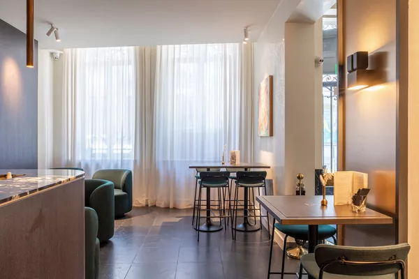 Lobby en lounge met raamdecoratie van Altex 
